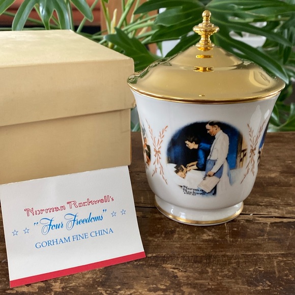 Gorham Norman Rockwell’s “Four Freedoms” Cachepot Bowl and Lid - Picture 11 of 11